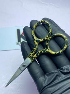 Ciseaux à cuticules professionnels en acier inoxydable, lame incurvée, manche en acier, pour manucure et pédicure manuelle, précision et durabilité. - Product Image 6