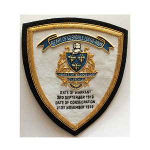 Insignia Bordada a Mano Personalizada para Blazer, Parche de Fieltro Bordado con Hilo Dorado, Insignia de Alta Calidad para Uniformes y Blazers de Club - Product Image 3