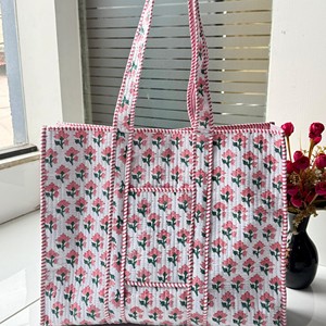 Hand-Block Printed Quilted Cotton <b>Shoulder</b> Bag India Winter Multi-Color Floral Design Two <b>Shoulder</b> <b>Straps</b> Lining Wholesale - Product Image 2