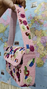 Bolso de Mano Azul con Cuentas Hecho a Mano, Diseño Oceánico con Tortuga y Estrella de Mar, Estilo Lujoso, Forma Personalizada, Ecológico, Duradero y Ligero - Product Image 3