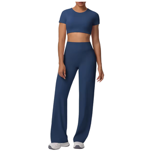 Ensemble de yoga de haute qualité en tissu brossé double face, haut court à manches courtes et pantalon large, respirant et à séchage rapide, vêtements de sport - Product Image 2