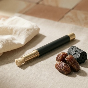 Brosse à dents Miswak avec recharges Miswak en provenance du Pakistan à prix de gros spéciaux, équipement dentaire de qualité supérieure, soins bucco-dentaires de haute qualité - Product Image 2