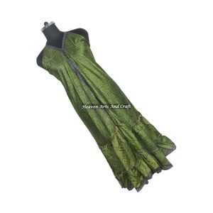 Sari / Saree / Shari, vêtements indiens et pakistanais, provenant d'Inde, style hippie bohème, sari en soie vintage fait main indien, très vendu - Product Image 3