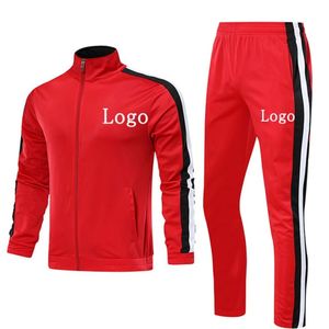 Survêtement rouge pour homme, fermeture éclair intégrale, design sportif, poches latérales rayées, polyester respirant, vêtements d'automne - Product Image 1