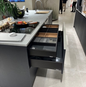 JY Project Customized Modular Shaker Style European Design Kitchen Cabinet Storage Plywood Construction HPL Door <b>Drawer</b> <b>Slide</b> - Product Image 4
