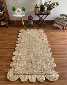 Alfombra de Yute Natural de Color Sólido Hecha a Mano con Bordes Festoneados, Ecológica, Estilo Boho Rústico para Decoración del Hogar - Product Image 1