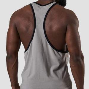 Débardeur pour homme respirant et confortable avec un matériau durable, débardeur tendance pour homme entièrement personnalisé, léger et facile à porter - Product Image 4