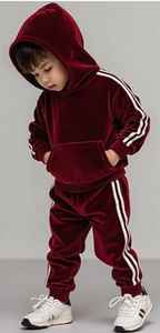 Sudadera con capucha de forro polar para niños, estilo jersey (sin cremallera), capucha integrada, bolsillo frontal tipo canguro, mangas largas con puños acanalados - Product Image 4