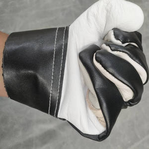 ถุงมือเชื่อมหนังวัวแบบมีลาย - ทนทาน ทนความร้อน ป้องกันเปลวไฟ ป้องกันการลวก สำหรับงานเชื่อมและงานจัดการ - Product Image 3