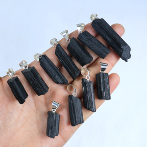 Nouveauté : Pendentif en tourmaline noire naturelle brute, plaqué argent 925, pierre de guérison en cristal brut, bijoux faits à la main - Product Image 4