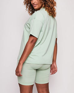 Ensemble deux pièces pour femme, T-shirt col rond 100 % coton et short cycliste coupe classique, manches courtes, coupe régulière, le plus vendu - Product Image 4