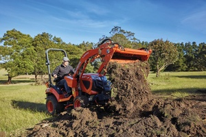 Tractor Compacto Premium para B2301 con Motor Diésel de 40HP, 4WD, Caja de Cambios y Bomba para Agricultura - Product Image 2