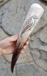 Mug à boire en corne de style nordique Viking, fait main, en corne naturelle, tasse à bière, chopes à bière médiévales, récipient traditionnel scandinave pour les fêtes - Product Image 2