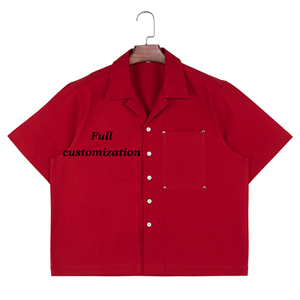 Chemise noire à manches courtes pour homme, coupe oversize, couleur unie, 100% coton tricoté, style décontracté, effet délavé, respirante, entièrement personnalisable - Product Image 3