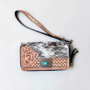 Bolso de mano de cuero repujado estilo western con concho turquesa y diseño de estampado animal, estilo bohemio con cierre de cremallera - Product Image 1