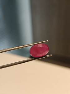 Rubí Rojo Ovalado de 6.25 ct de Primera Calidad para Joyería Fina, Suministro al por Mayor al Mejor Precio - Product Image 5