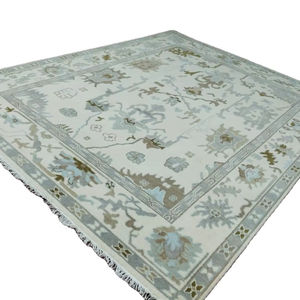 Tapis en laine noué à la main, style Oushak, motif floral, couleur ivoire beige vert sauge, tapis fait main, grand tapis traditionnel pour salon - Product Image 1