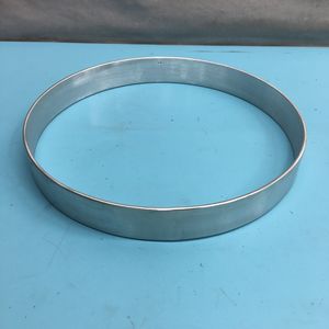2 Varian E17133170 Shield, Buje del acelerador - Equipo y piezas de semiconductores de confianza de la marca global Trusted Global Legacy - Product Image 1