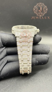 Montre de luxe en acier inoxydable avec diamants Moissanite style Hip Hop, vente en gros d'usine, disponible à prix abordable - Product Image 4