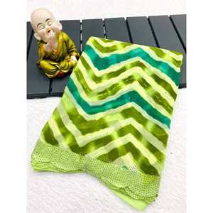 ESTAMPADO FLORAL FANCY GEORGETTE CON SIROSKI WORK SAREE CON BLUSA DESCOSADA VERDE LORO - Product Image 1