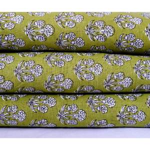 Tissu en coton indien imprimé à la main, magnifique impression au bloc artisanal par Robe Cotton Textile Fabrics, tissus en coton imprimé pour vêtements féminins - Product Image 1