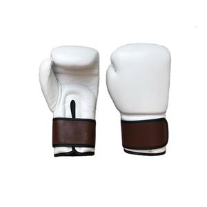 Guantes de Boxeo de Última Tendencia con Soporte para Muñeca, Guantes de Entrenamiento Personalizados al por Mayor, Guantes de Boxeo Premium para una Protección Mejorada - Product Image 2