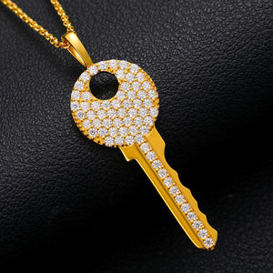 Pendentif Clé Iced Out Plaqué Or 18K Zircon Taille Ronde Micro Pavé Unisexe Bijou Hip-Hop Cadeau - Product Image 1