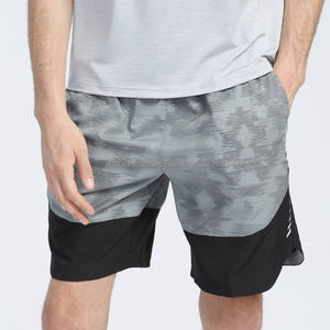 Short imprimé en polyester à séchage rapide pour hommes, longueur moyenne, logo personnalisé, short quotidien de sport décontracté - Product Image 2