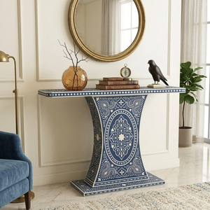 Une élégante table console cascade bleue avec incrustations en os, ornée de motifs floraux détaillés et dotée de deux tiroirs, disponible en gros. - Product Image 2