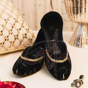 Chaussures Khussa pour femmes à bas prix, couleur unie, best-seller, fabrication professionnelle, semelle extérieure en cuir antidérapante, doublure en velours - Product Image 3