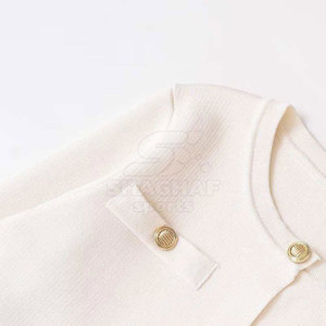 Cardigan pour femmes en tissu doux à manches longues, léger, élégant, pour un usage quotidien, coupe confortable - Product Image 3