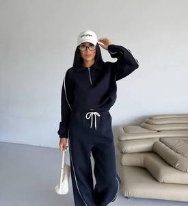 Combinaison noire pour femme, tenue décontractée streetwear avec baskets à capuchon, coupe décontractée, mode urbaine moderne, style quotidien, vêtements d'été - Product Image 1