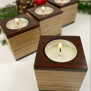 Juego de tres portavelas de madera con acabado natural, resistentes al calor, decoración para el hogar, Navidad - Product Image 1
