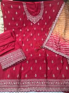 Salwar Kameez étnico de viscosa chinon con bordado, zari y lentejuelas, conjunto de traje Salwar Anarkali Kurta con pantalón y dupatta. - Product Image 5