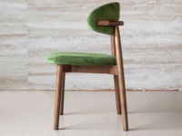 Chaise de salle à manger moderne en velours vert capitonnée avec pieds en bois massif pour restaurant, café et hôtel