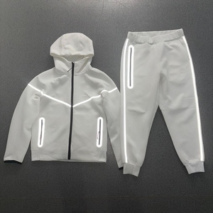 Wholesale Men's Lightweight Reflective Windbreaker for <b>Winter</b> Sports Training 2025 Summer <b>Running</b> <b>Jacket</b> Waterproof Features - Product Image 6
