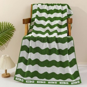 Toallas de Playa Personalizables 100% Algodón Teñido en Hilo y Jacquard, Toallas de Baño de Algodón Puro con Diseño de Ondas y Logotipo para Regalos de Verano - Product Image 6