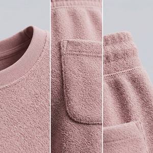 Ensemble streetwear deux pièces rose pastel pour homme, t-shirt oversize à épaules tombantes et short décontracté en tissu éponge respirant de haute qualité - Product Image 3