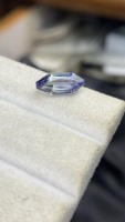 Piedra de Tanzanita Sirena Natural Certificada Sin Calentar, Corte en Forma de Escudo, con Excelente Color, Zoisita Natural, 2.87 Quilates, Claridad Ojo de Pez