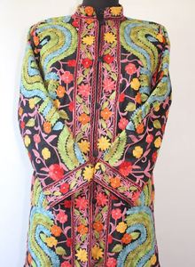 Nouvelle collection de veste brodée fluorescente Suzani, robe kimono oversize d'hiver, long manteau indien en velours multicolores - Product Image 1