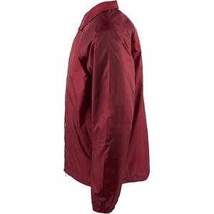 Veste de pluie pour homme en polyester et nylon avec capuche, imperméable et écologique, en vente sur Dress Sports - Product Image 4
