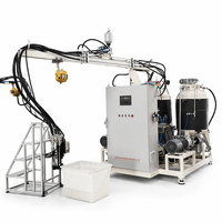 Machine de mousseur PU basse pression avec contrôle PLC et pompe à moteur pour semelles de chaussures, semelles intérieures bicolores et production de mousse à rebond lent