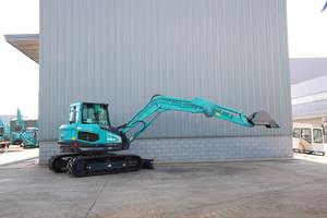 Excavadora de cadenas usada versátil de 3 toneladas con orugas de goma y pluma de giro lateral para construcción en espacios reducidos - Product Image 3