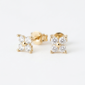 Pendientes de Oro de 14k con Diseño de Trébol y Mariposa, con Diamante Redondo de Corte Brillante, Chapados en Oro, para Mujer, Ideales para Bodas y Fiestas - Product Image 2