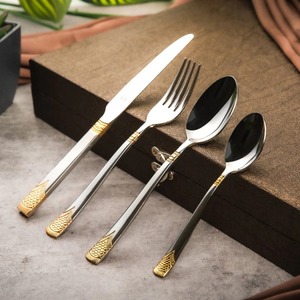 Couverts dorés de style hôtel de luxe – Ensemble de vaisselle en acier inoxydable de qualité supérieure pour restaurants et usage domestique - Product Image 4