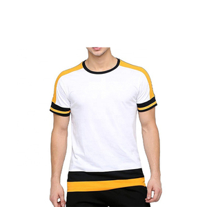 Camiseta Blanca de Manga Corta para Hombre con Cuello Redondo y Ribete en Amarillo y Negro, Corte Regular, Estilo Casual, Tejido de Punto, Color Sólido - Product Image 1
