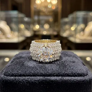 Anillo de Compromiso y Aniversario de Boda de Lujo en Oro de 14K/18K con Diamantes Cultivados en Laboratorio con Corte Brillante para Mujer, Oro Premium - Product Image 6