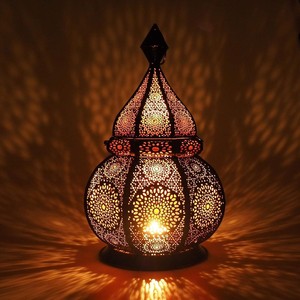 โคมไฟเหล็กสีดำคุณภาพสูงสุดพร้อมดีไซน์ลายฉลุสำหรับตกแต่งบ้าน - Product Image 4