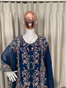 ชุดชาราร่าปาลาซโซ่สุดหรูทันสมัย พร้อมชุดคุร์ตะและเสื้อคลุมดีไซเนอร์ ชุดพื้นเมืองล่าสุดสำหรับผู้หญิง เหมาะสำหรับงานแต่งงานและงานเฉลิมฉลอง - Product Image 2