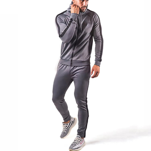 Conjunto Deportivo de Alta Calidad para Hombre, Sudadera con Capucha de Felpa de Algodón, Pantalones Deportivos con Cierre Completo, Ropa Deportiva Informal con Logotipo Personalizado - Product Image 4